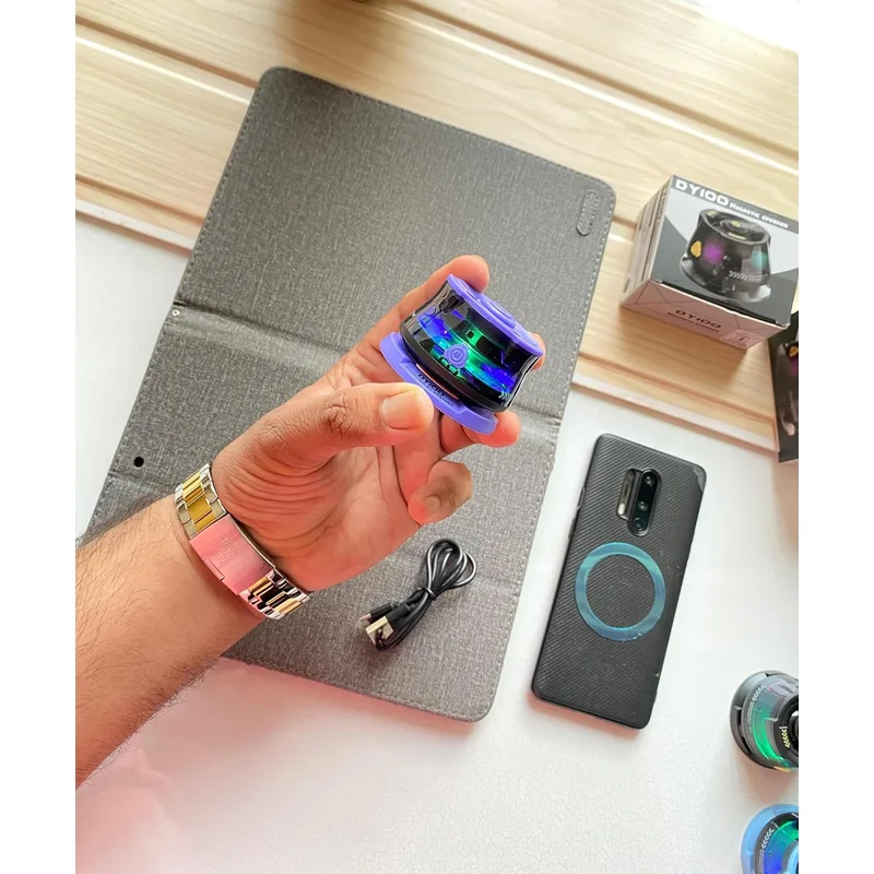 مكبر صوت بلوتوث مغناطيسي محمول بإضاءة RGB من SE HUB