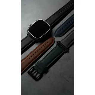 سوار جلد فاخر من IZONE لساعات Apple الذكية