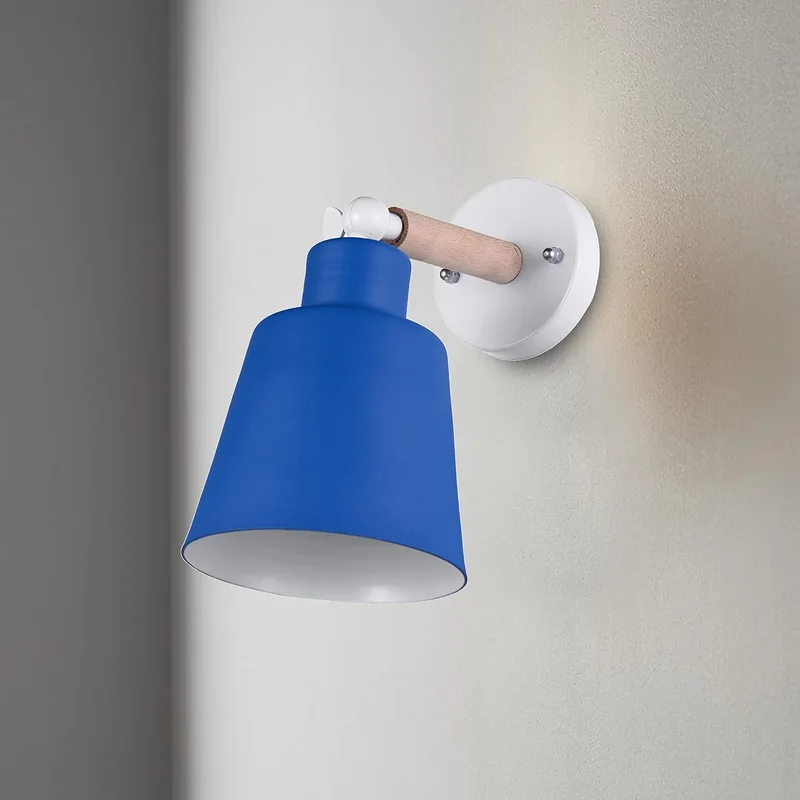مصباح حائط خشبي أزرق من ElRawda Lighting