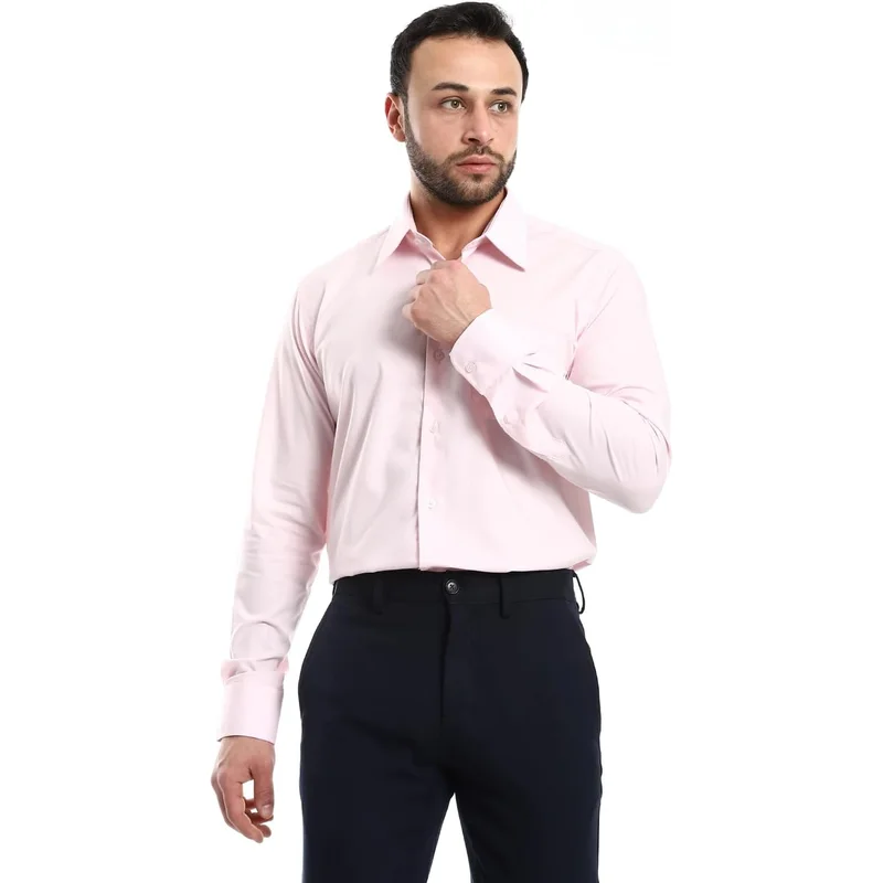 ملابس متنوعة للرجال والنساء من Andora