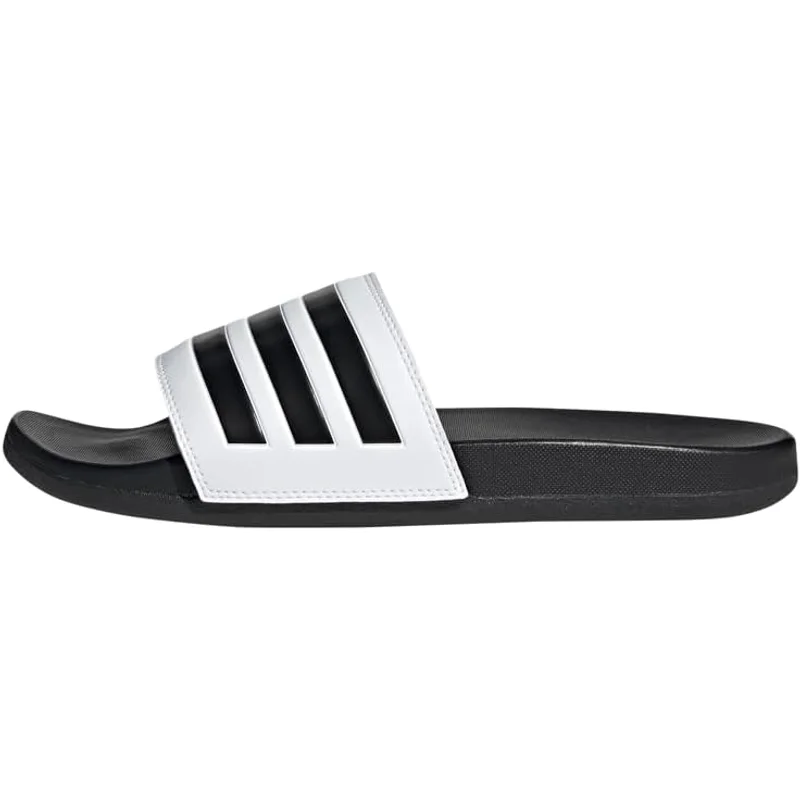 صندل أديليت كومفورت من adidas للراحة اليومية