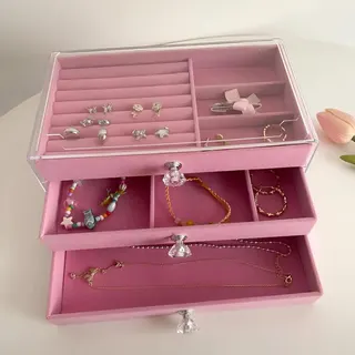صندوق مكياج أكريليك شفاف بثلاث أدراج من Daga