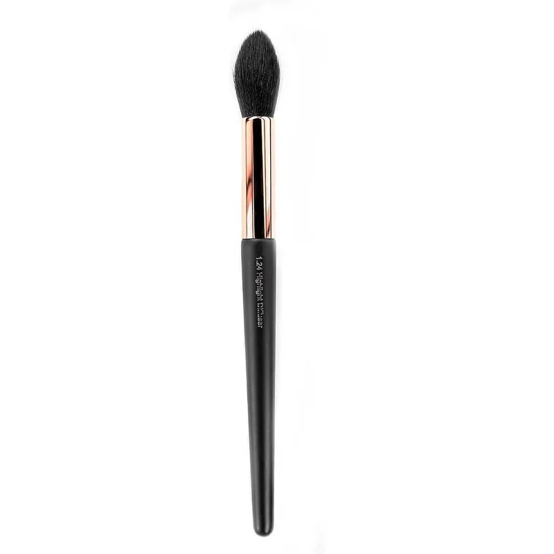 فرشاة توزيع الهايلايتر من Beauty Tools